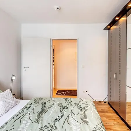 3-zimmer Mit Sehr Gutem Grundriss Und Balkon Мюнхен