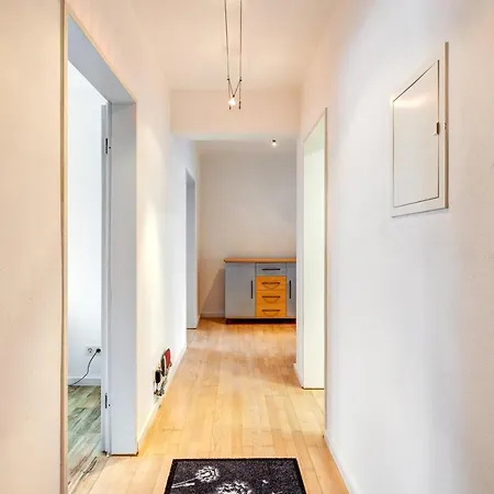 3-zimmer Mit Sehr Gutem Grundriss Und Balkon Apartman *